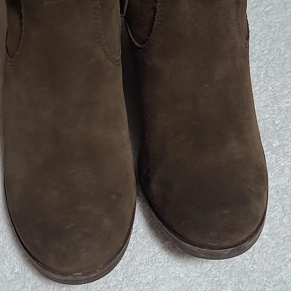 UGG Briar  Suede Zip Up Ankle Boots Size 6 Women's - Picture 5 of 10